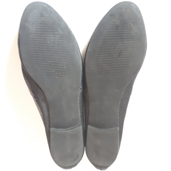 Hibou Leather Perforated High Cut Round Flat Shoe - Picture 8 of 13